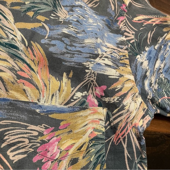 Stiletto 'Bahama'' Custom Tailored Button Down Hawaiian Shirt - Picture 3 of 4